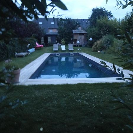 Beatrice's gardens Bed and Breakfast Nivelles Exteriör bild